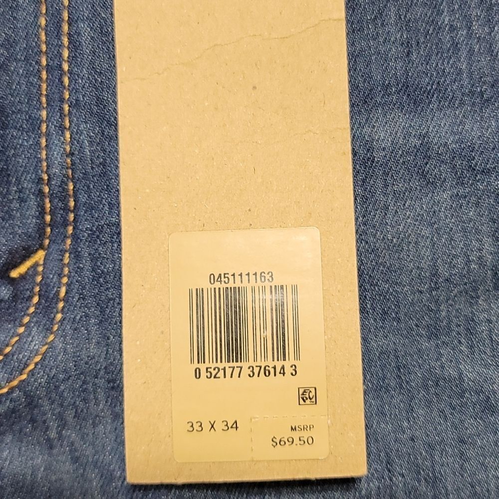 🎉Host Pick🎊 Levi Strauss Jeans - Picture 9 of 10